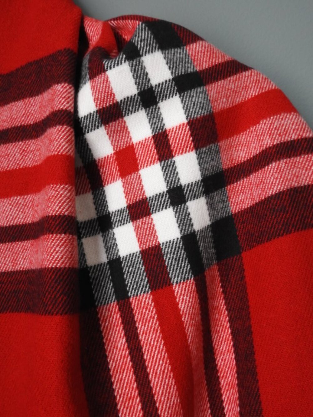 V.Fraas German Cashmink Yarn Plaid Winter Scarf - Picture 7 of 9